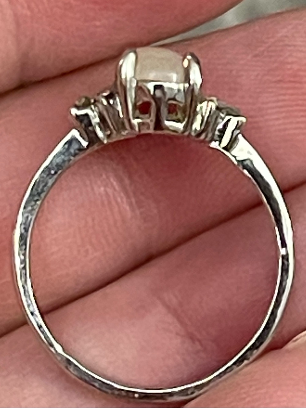 Lab opal size 7 Ring - Picture 4 of 5